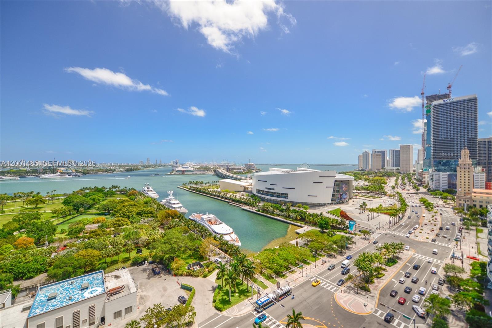 900 Biscayne Blvd #2104, Miami FL 33132