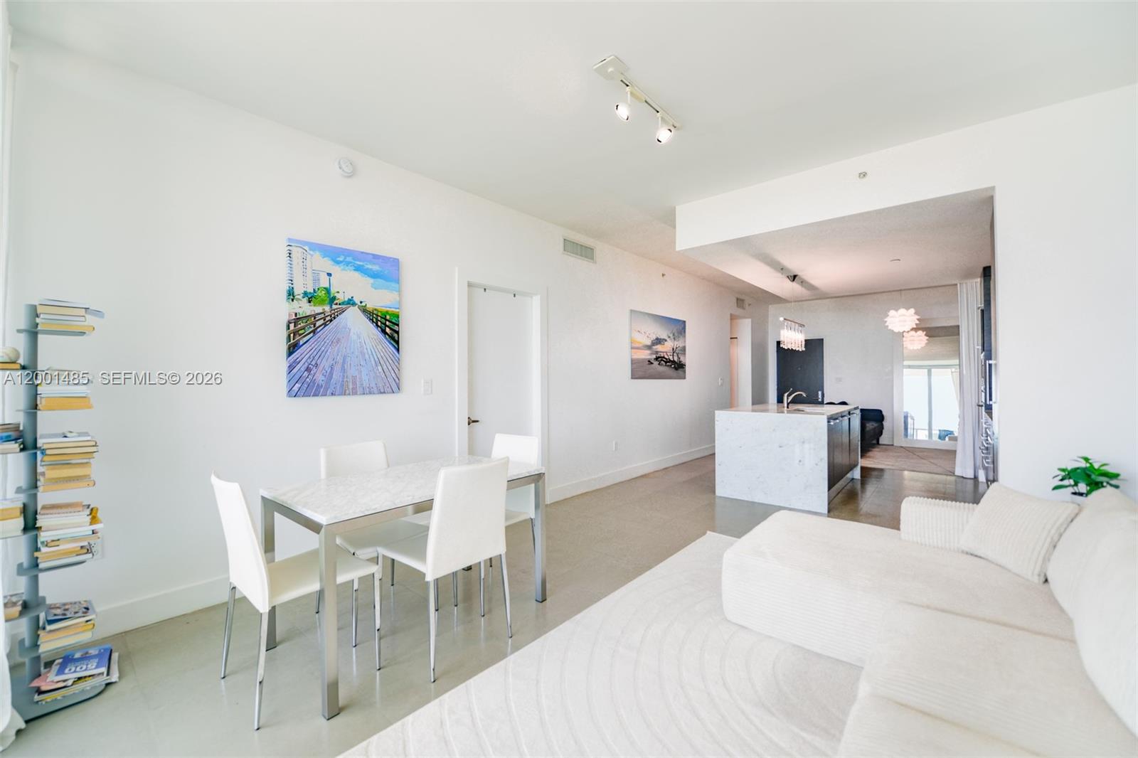 900 Biscayne Blvd #2104, Miami FL 33132