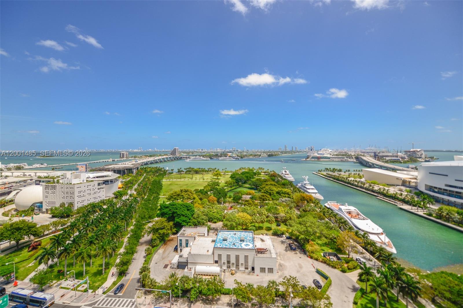 900 Biscayne Blvd #2104, Miami FL 33132