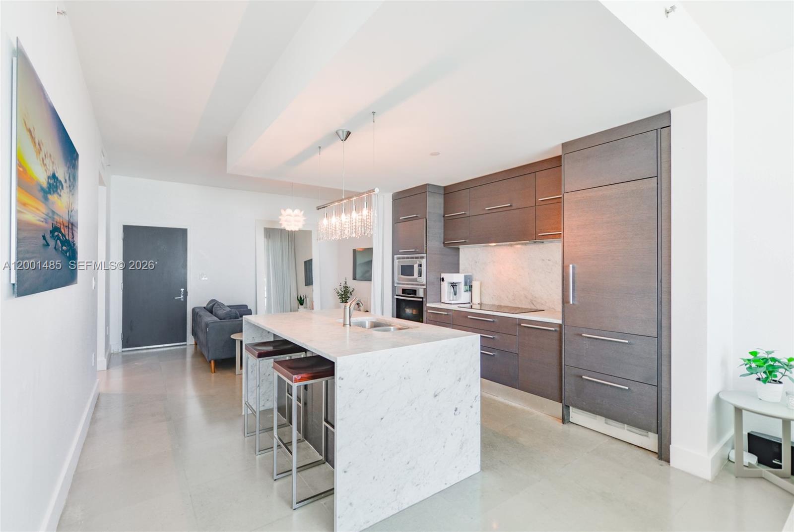 900 Biscayne Blvd #2104, Miami FL 33132