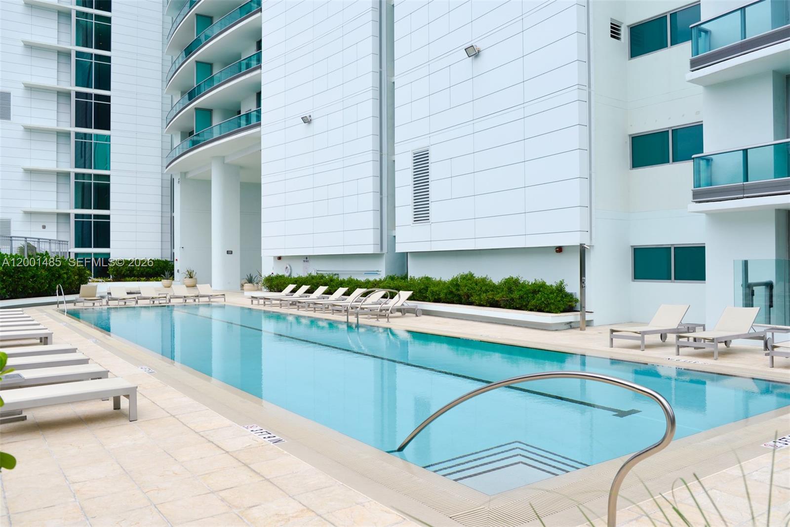 900 Biscayne Blvd #2104, Miami FL 33132