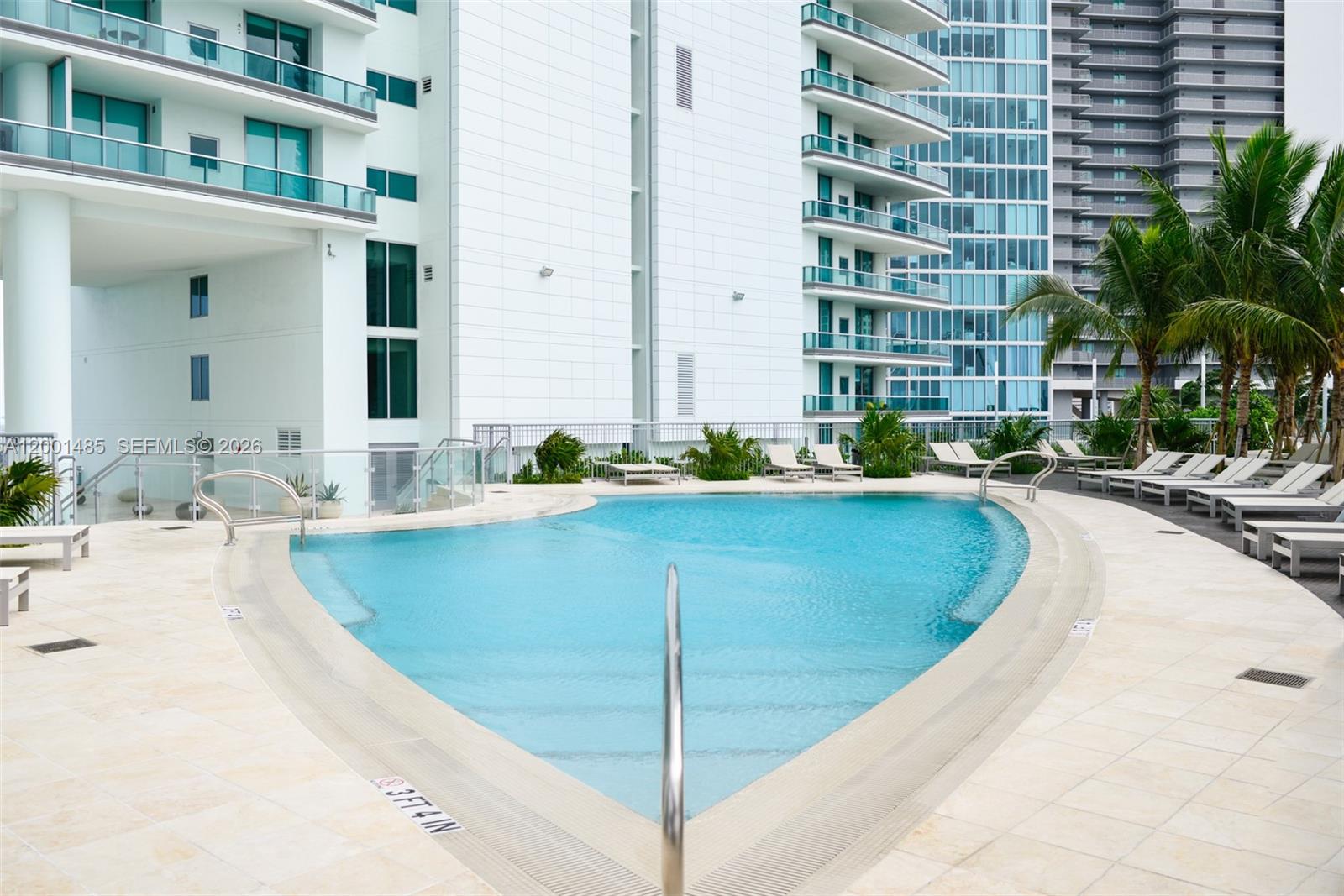 900 Biscayne Blvd #2104, Miami FL 33132