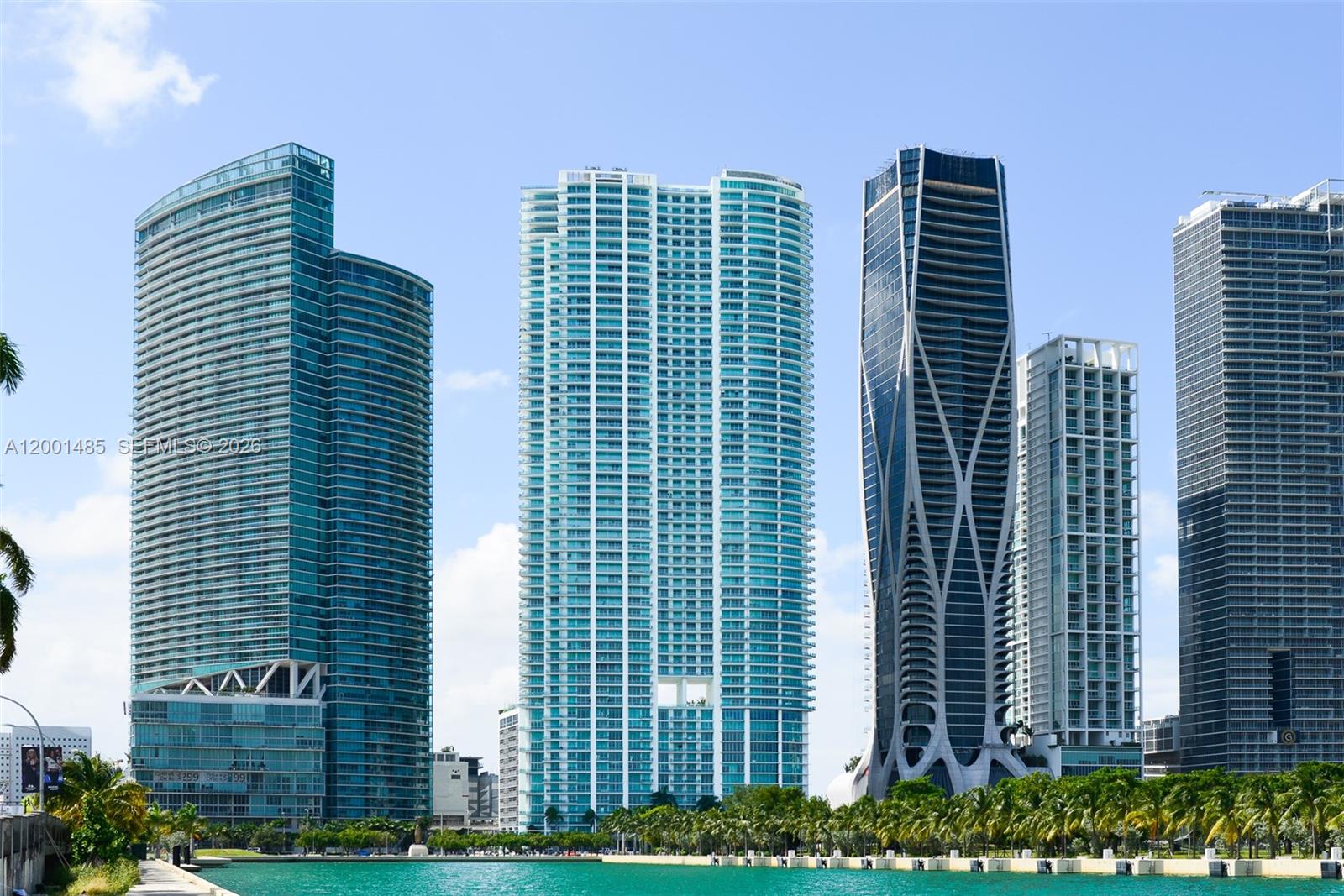 900 Biscayne Blvd #2104, Miami FL 33132