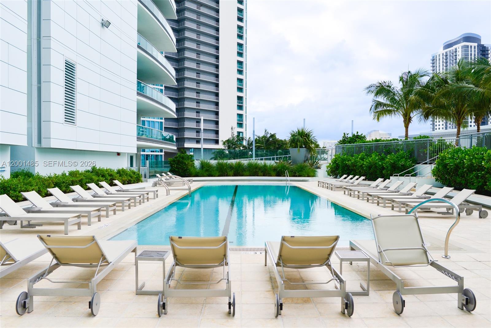 900 Biscayne Blvd #2104, Miami FL 33132
