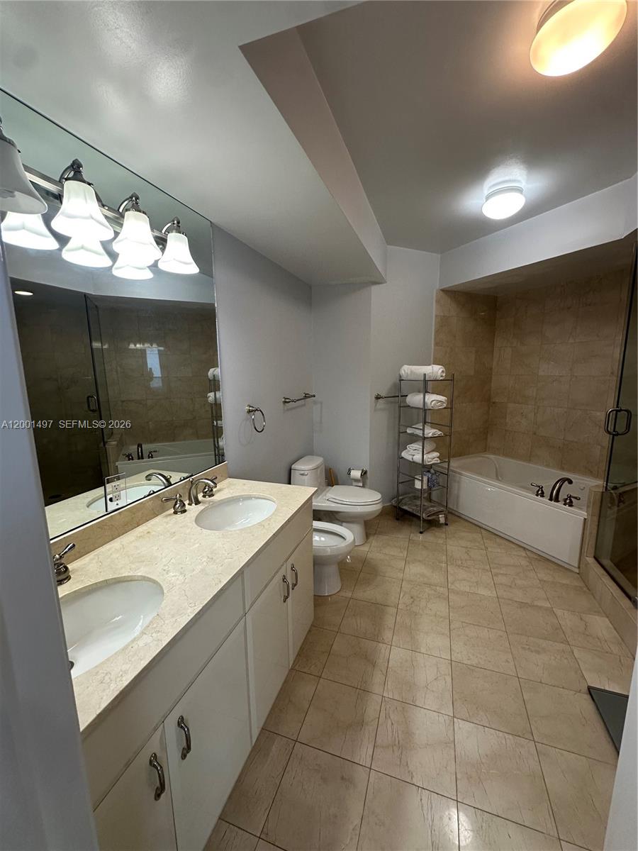 6365 Collins Ave #1703, Miami Beach FL 33141