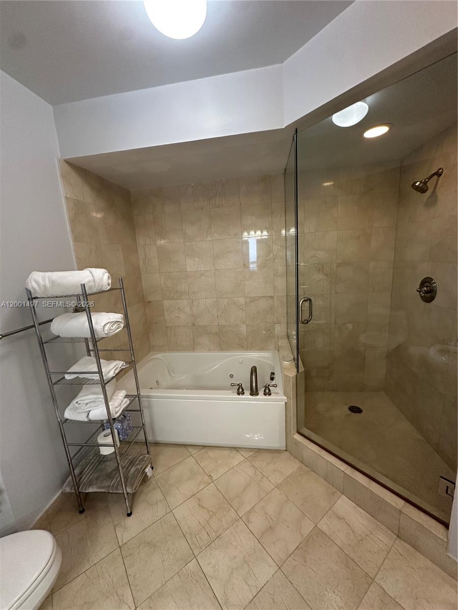 6365 Collins Ave #1703, Miami Beach FL 33141