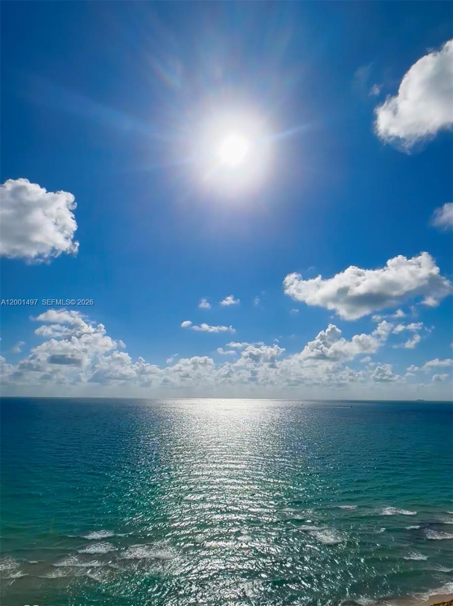 6365 Collins Ave #1703, Miami Beach FL 33141