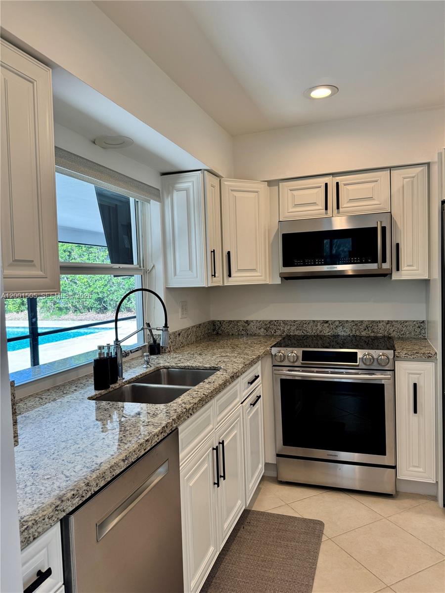 1093 SW 14th St, Boca Raton FL 33486