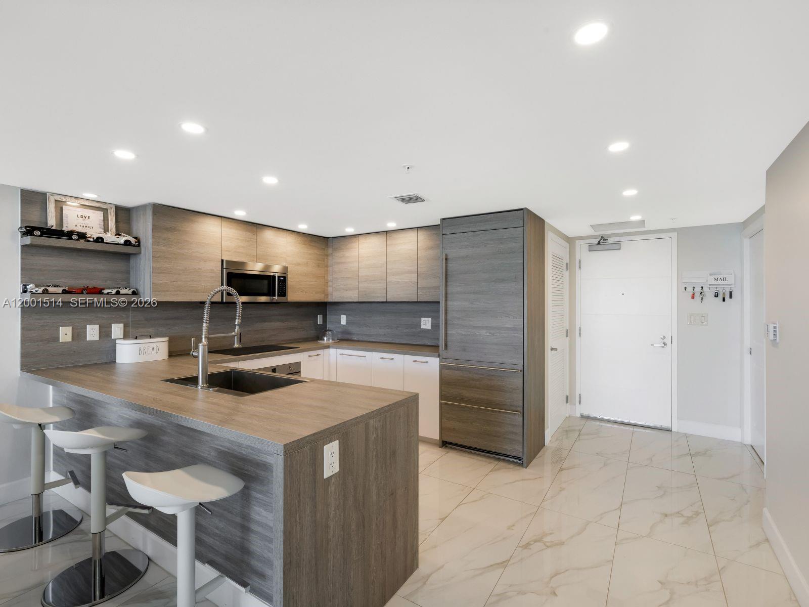 400 Sunny Isles Blvd #1416, Sunny Isles Beach FL 33160