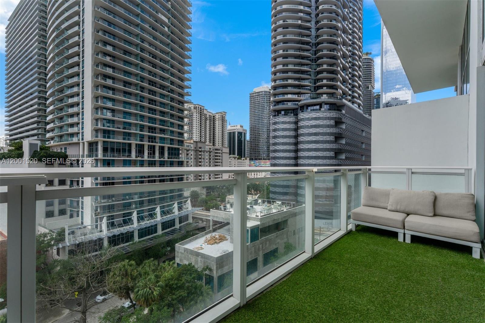 1080 Brickell Ave #905, Miami FL 33131