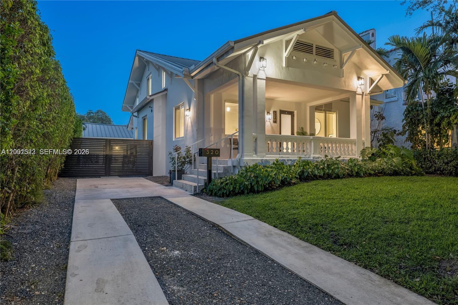 320 NE 88th St, El Portal FL 33138