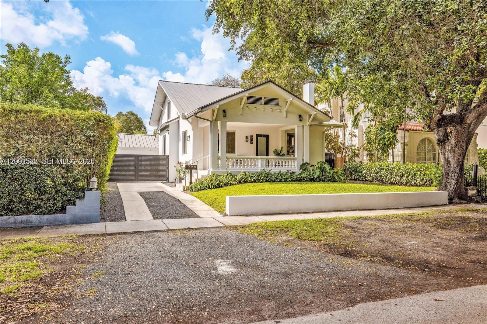 320 NE 88th St, El Portal FL 33138
