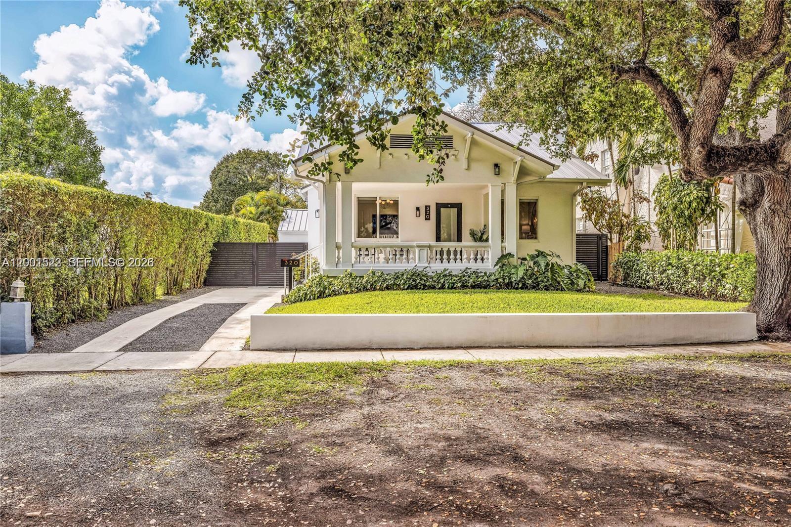 320 NE 88th St, El Portal FL 33138