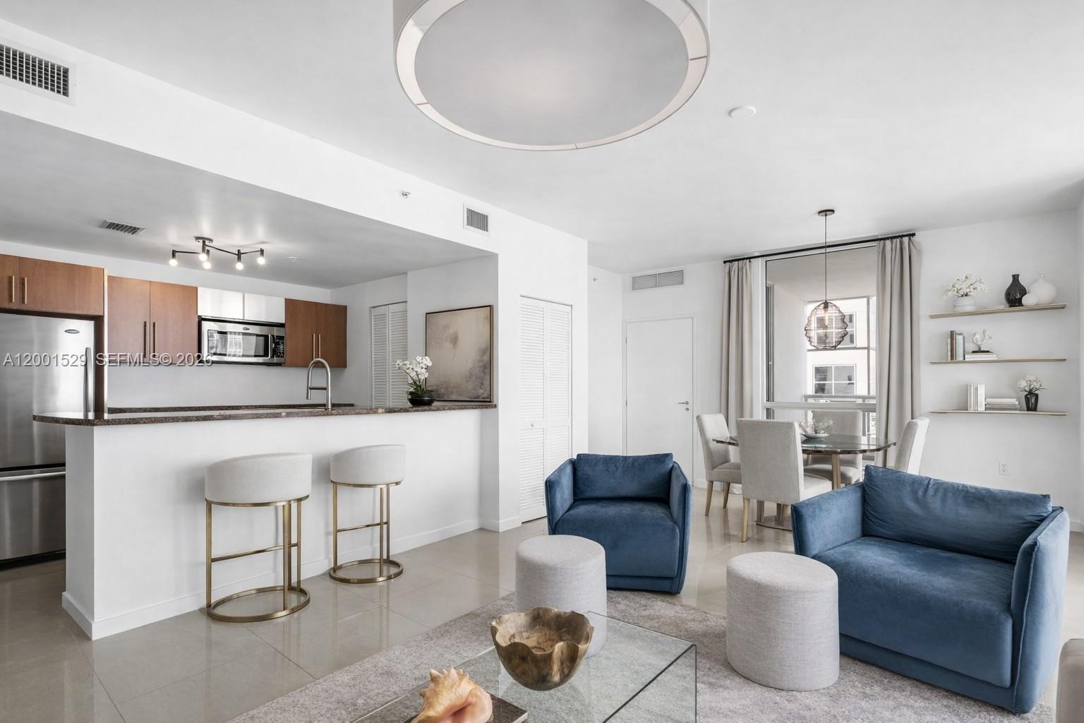300 S Biscayne Blvd #T-2416, Miami FL 33131