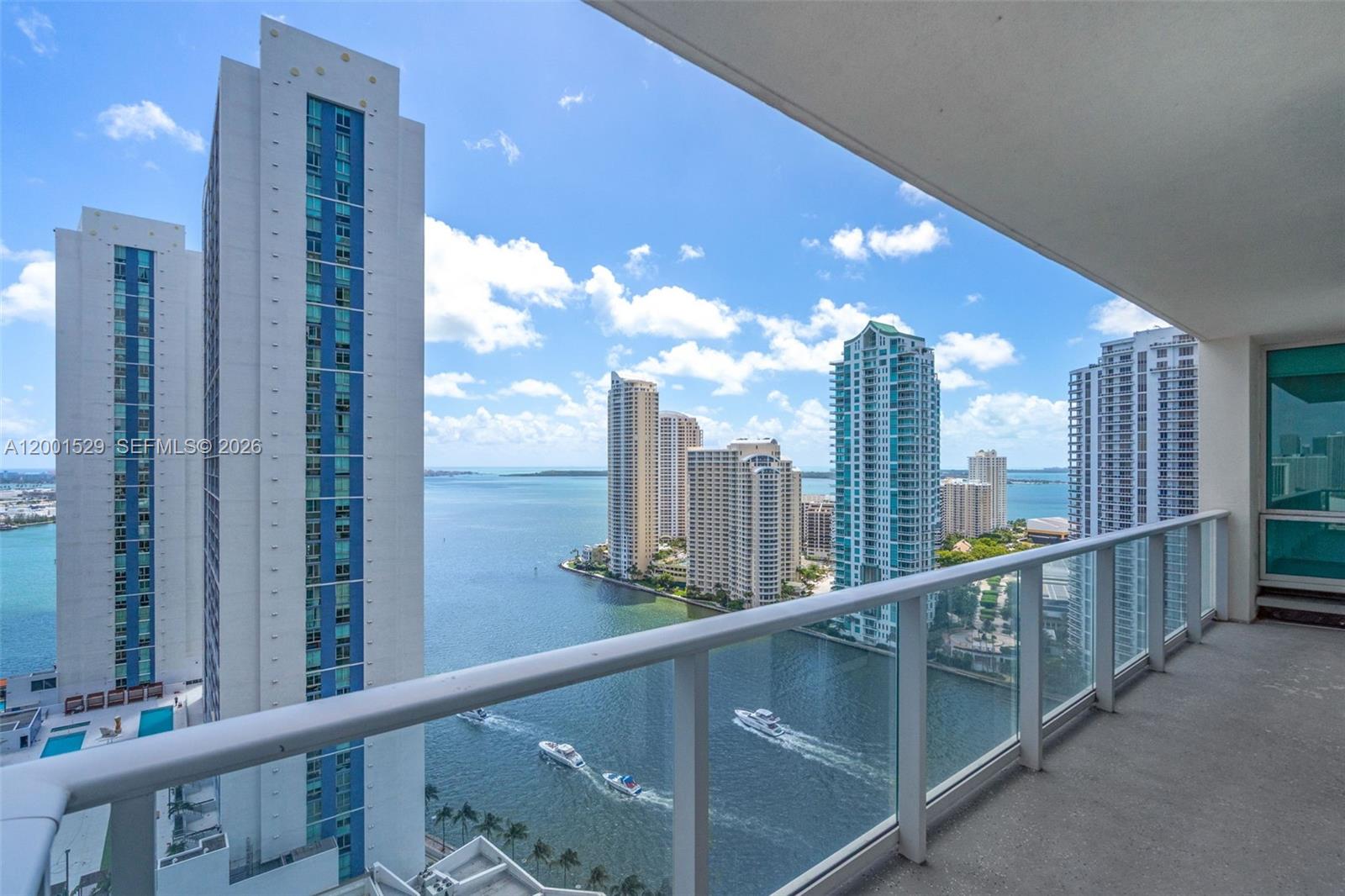 300 S Biscayne Blvd #T-2416, Miami FL 33131