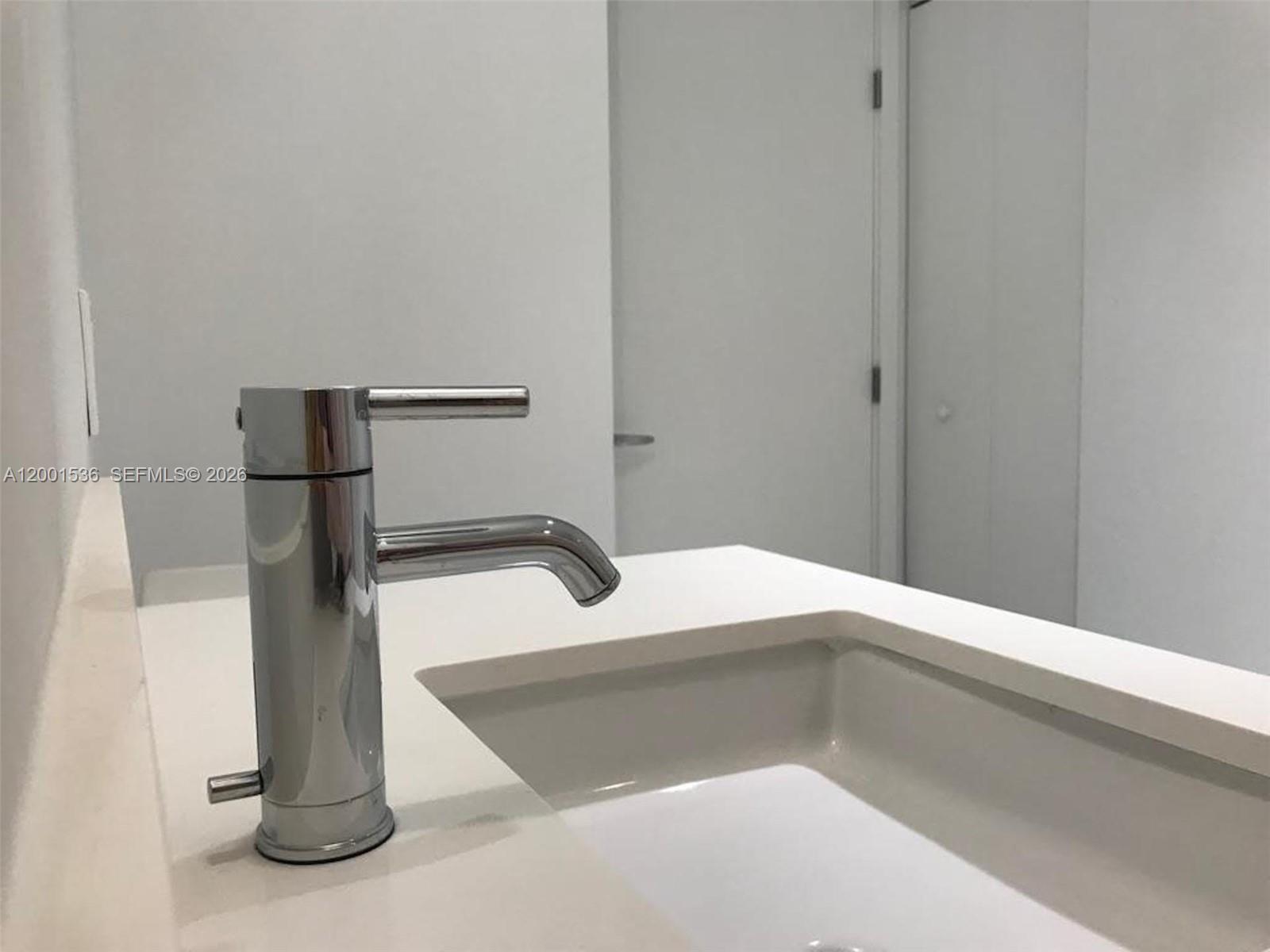 16385 Biscayne Blvd. #1902, North Miami Beach FL 33160