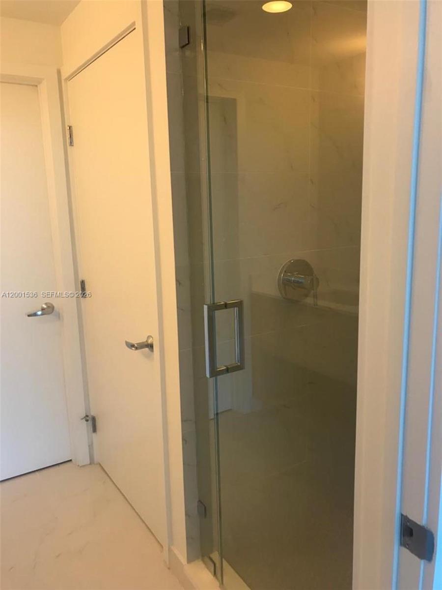 16385 Biscayne Blvd. #1902, North Miami Beach FL 33160