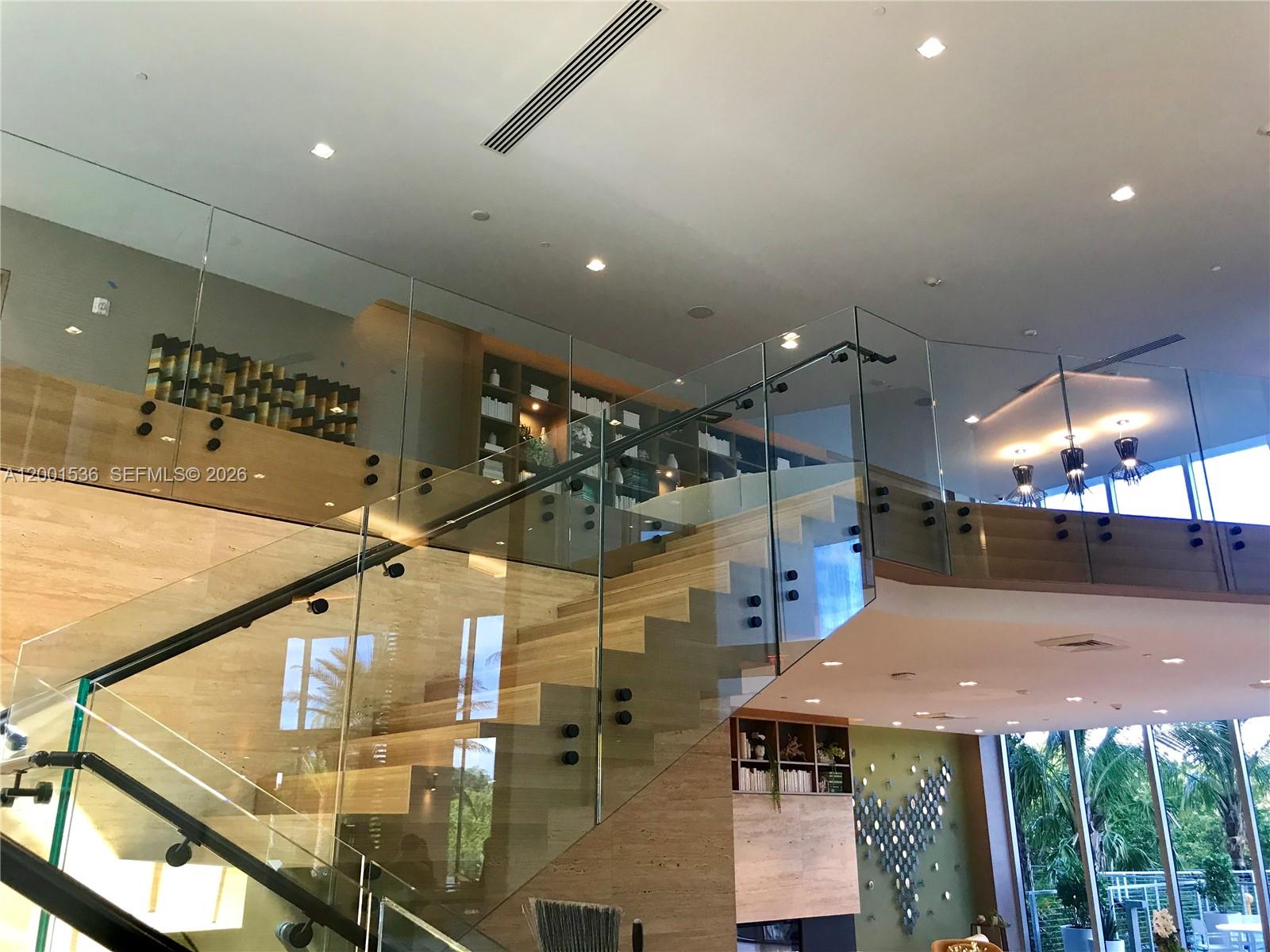 16385 Biscayne Blvd. #1902, North Miami Beach FL 33160