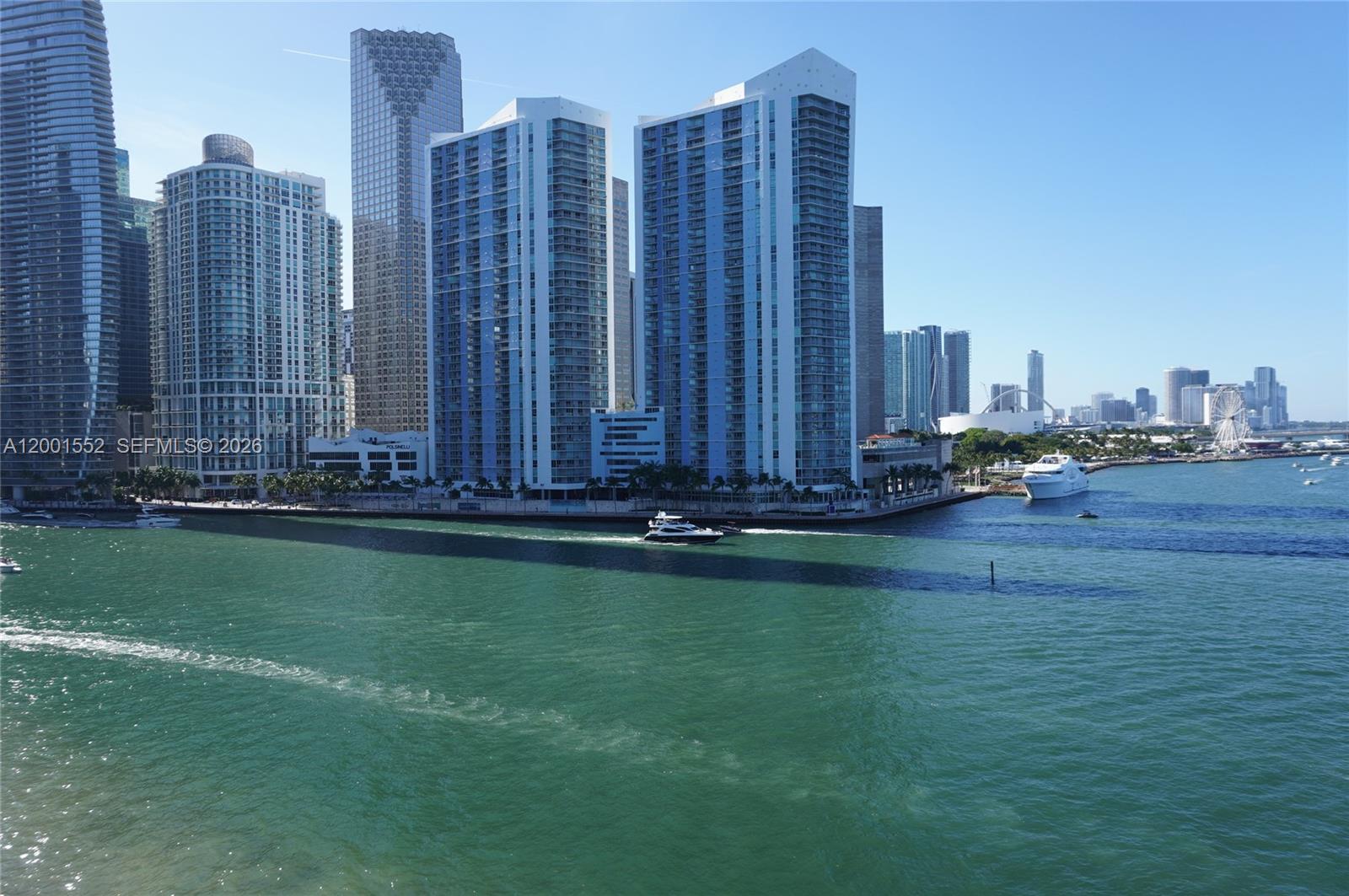 848 Brickell Key Dr #806, Miami FL 33131