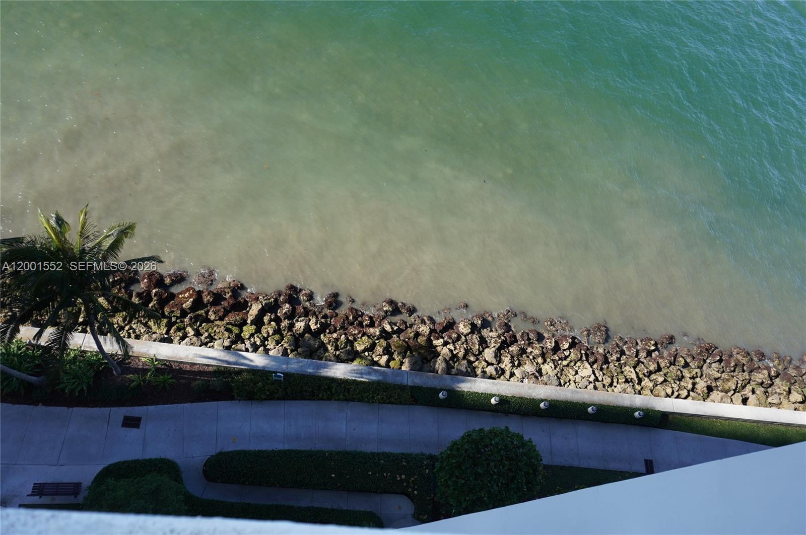848 Brickell Key Dr #806, Miami FL 33131