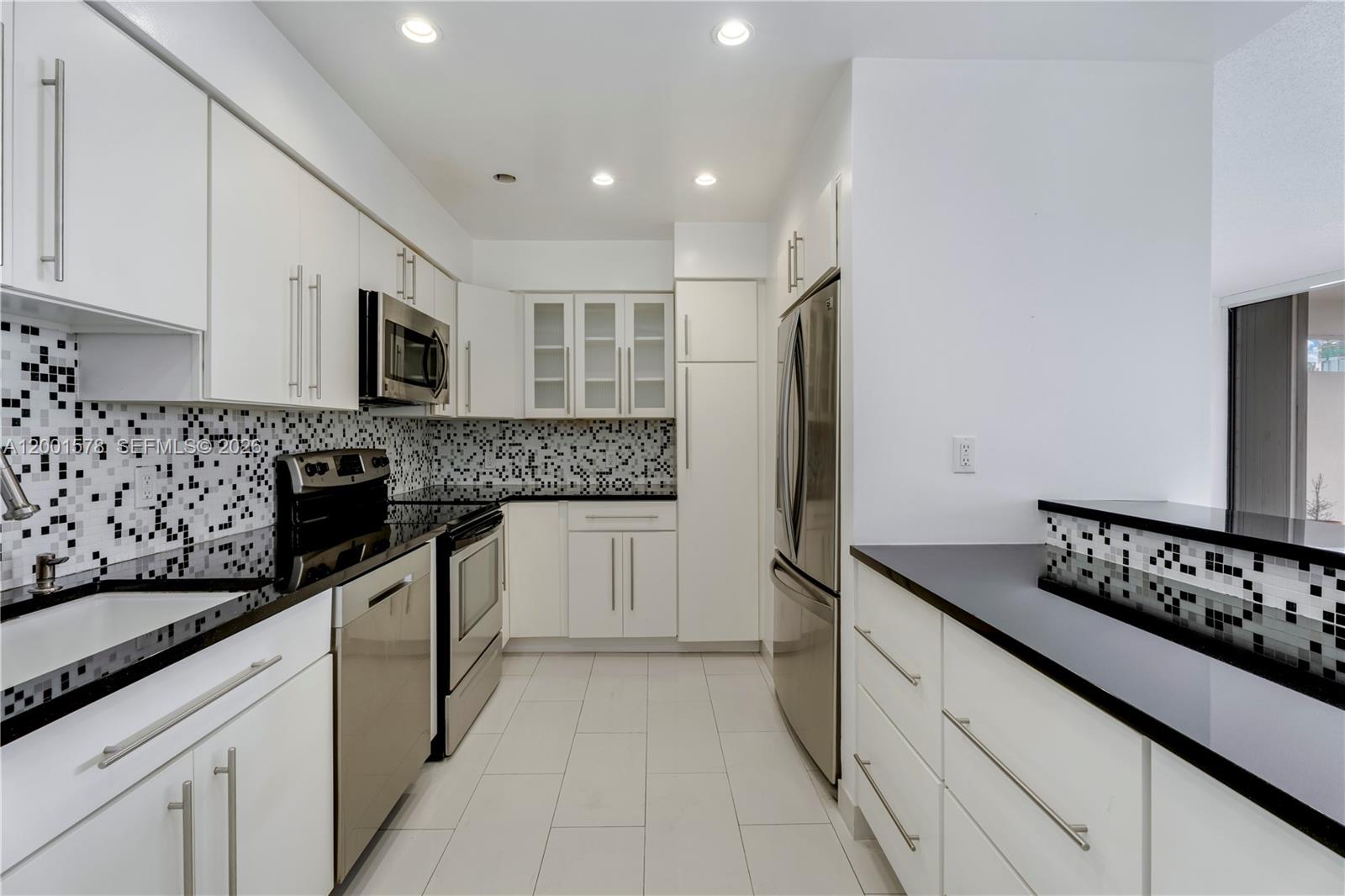 1000 Venetian Way #408, Miami FL 33139