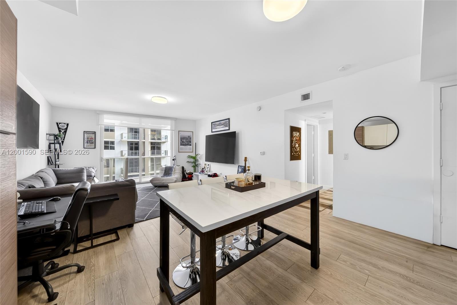1010 SW 2nd Ave #1605, Miami FL 33130