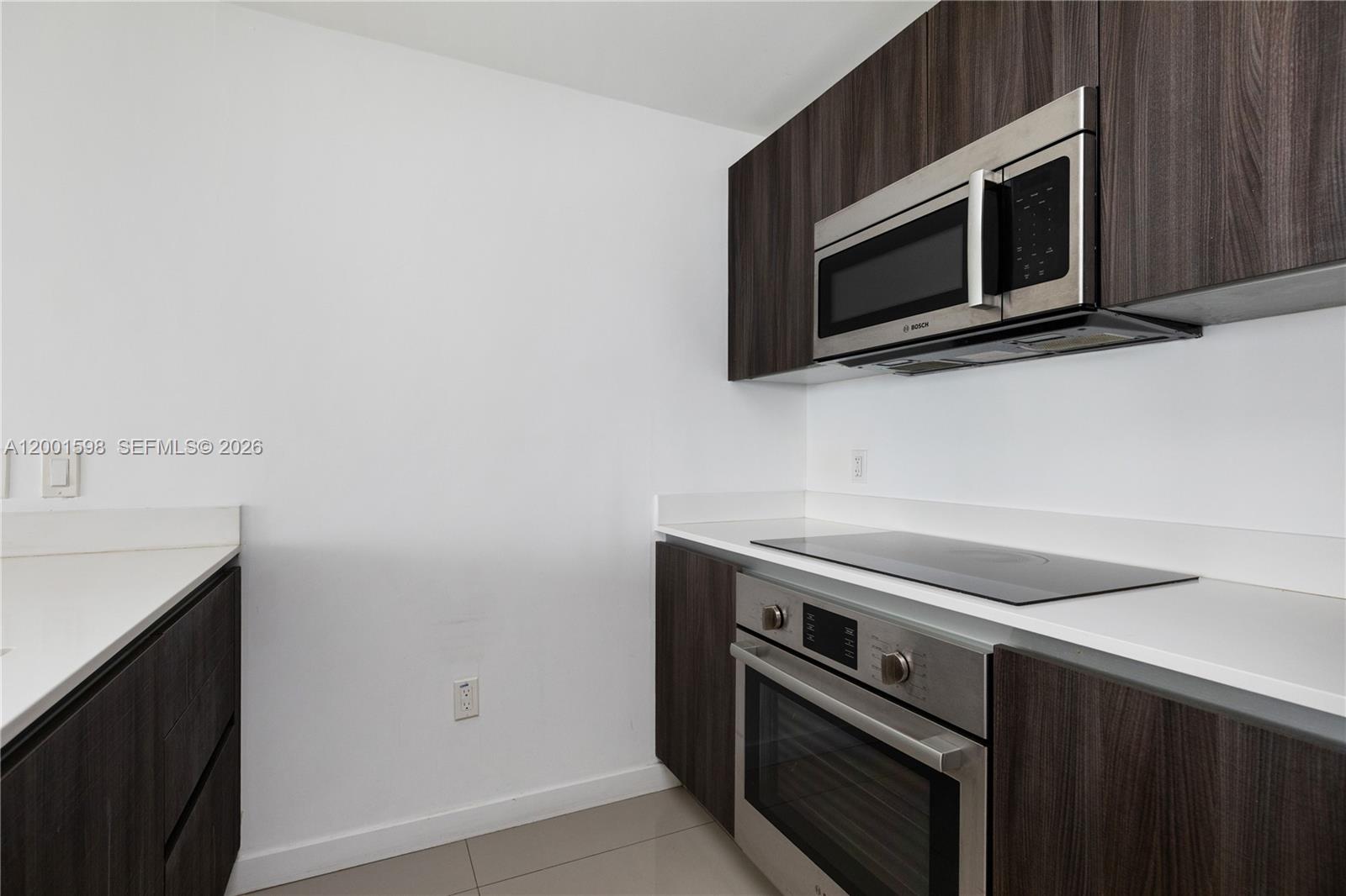 488 NE 18th St #1807, Miami FL 33132