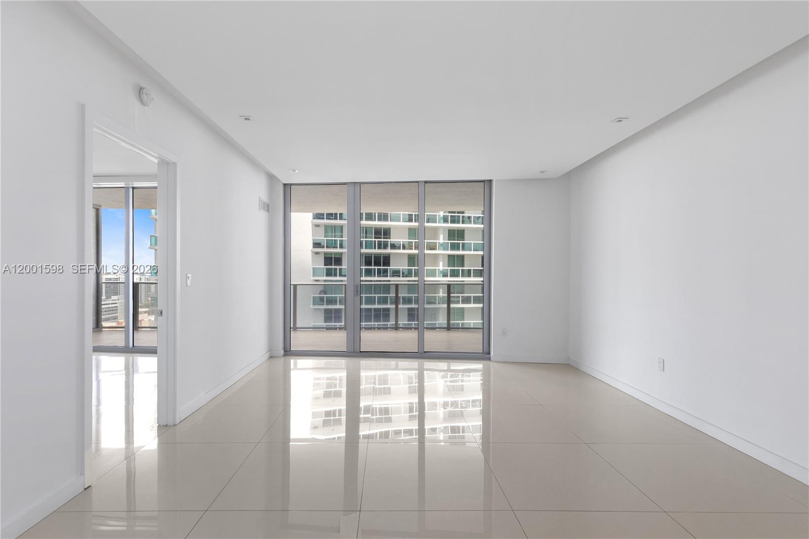 488 NE 18th St #1807, Miami FL 33132