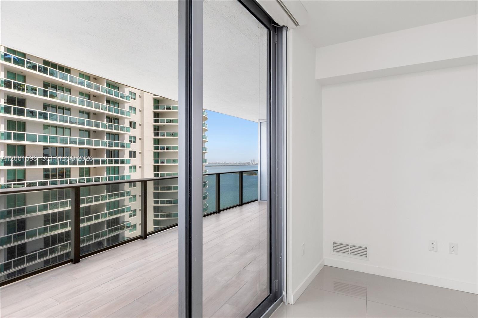 488 NE 18th St #1807, Miami FL 33132