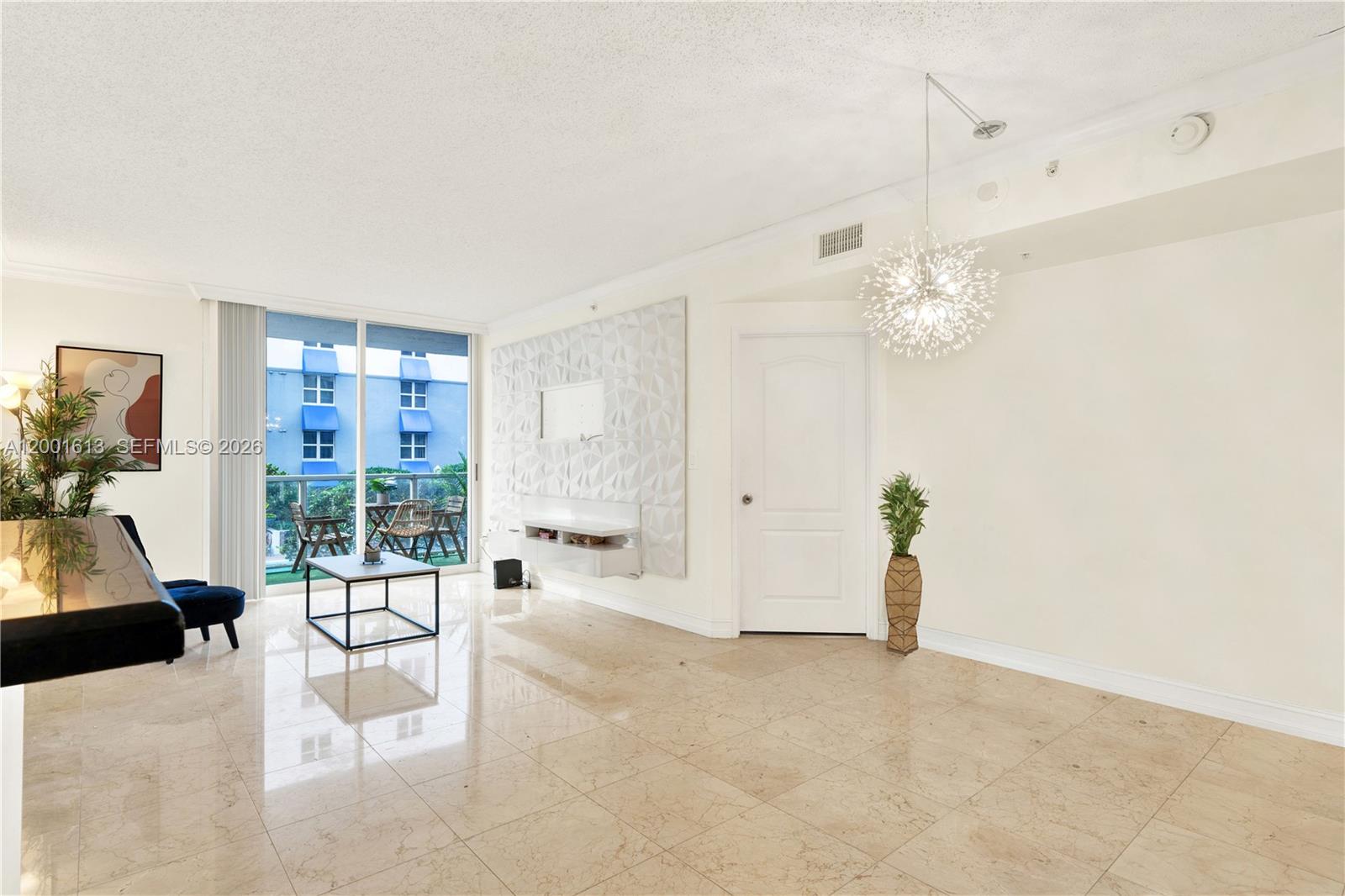 5077 NW 7th St #508, Miami FL 33126