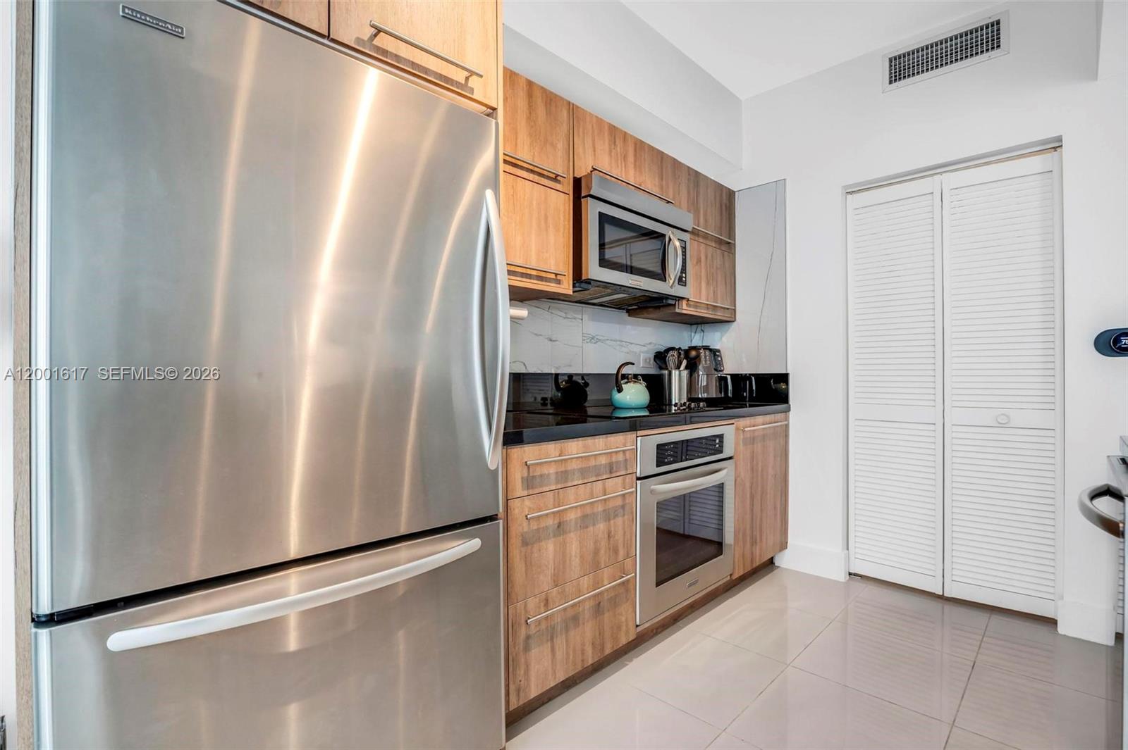 253 NE 2nd St #1608, Miami FL 33132