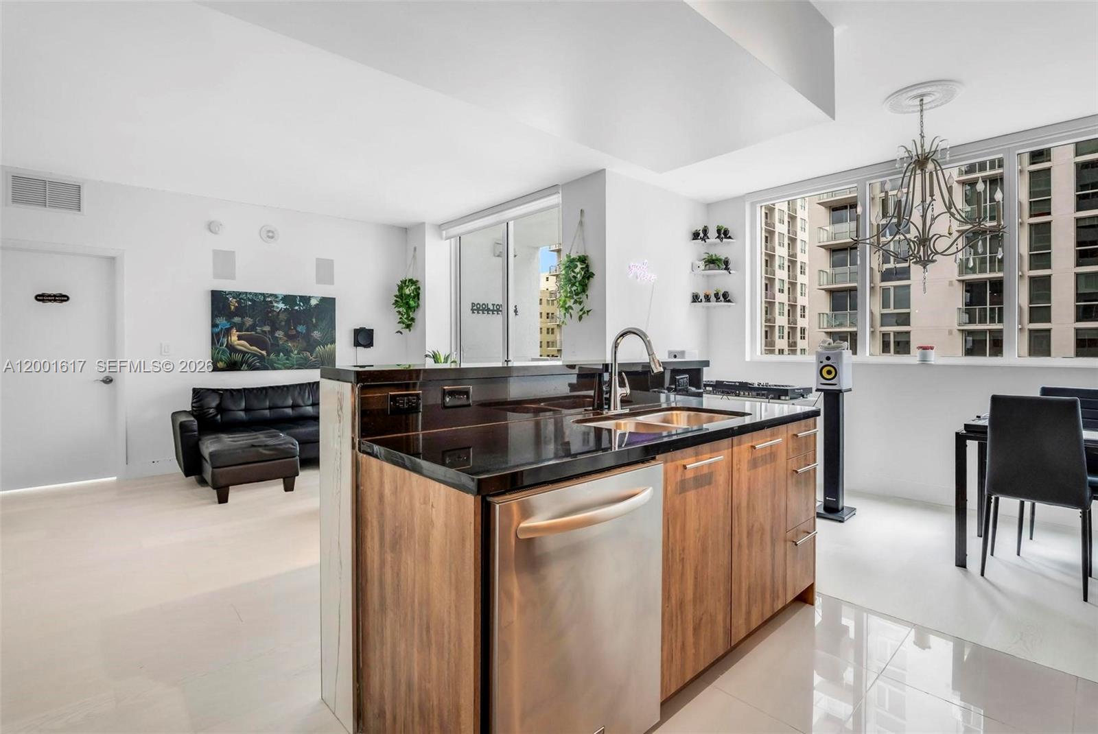 253 NE 2nd St #1608, Miami FL 33132
