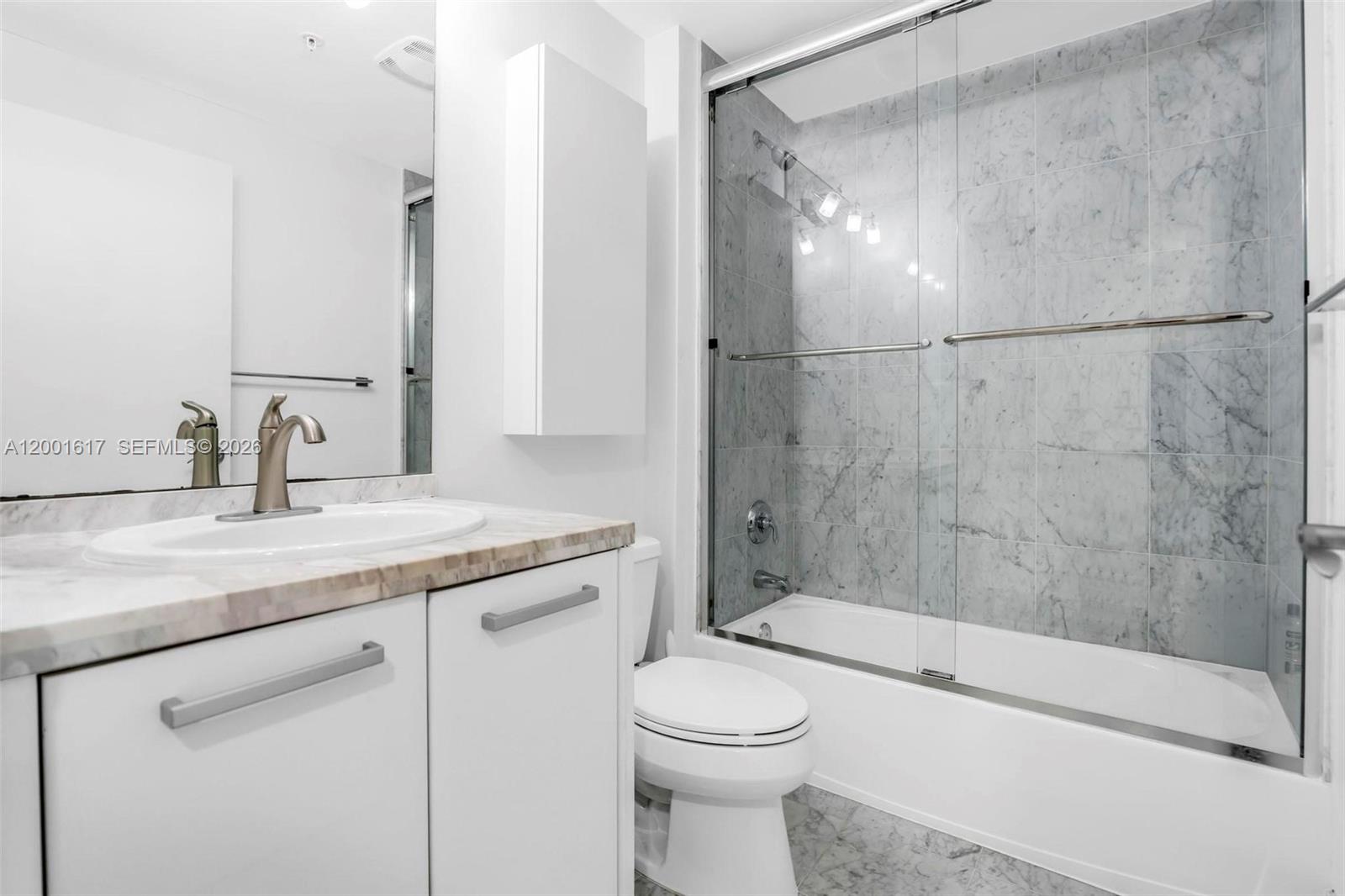 253 NE 2nd St #1608, Miami FL 33132