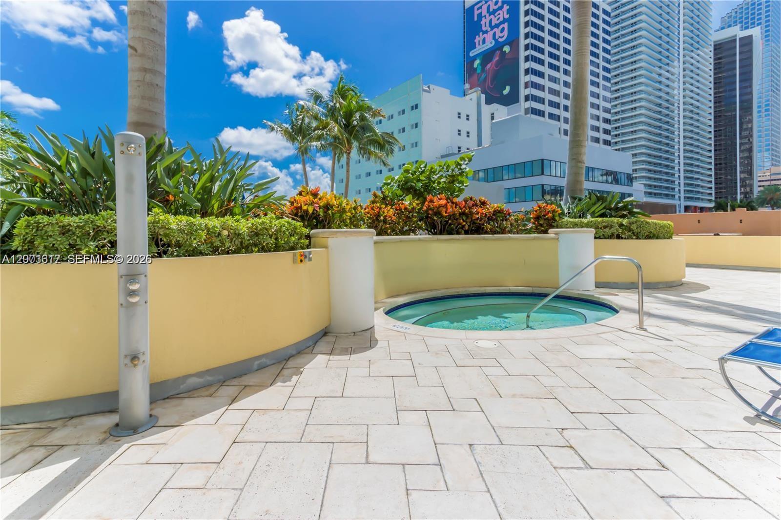 253 NE 2nd St #1608, Miami FL 33132