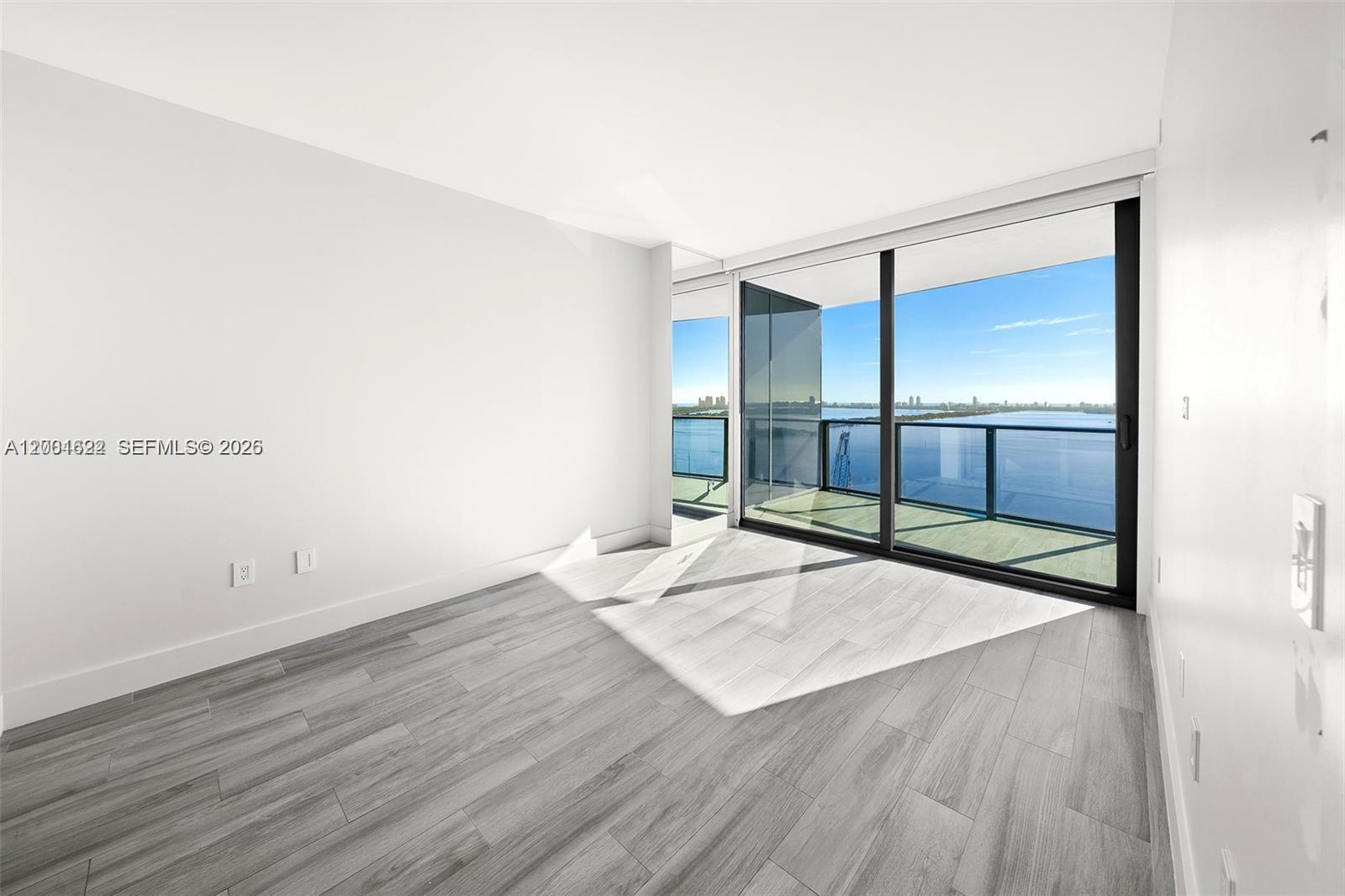 460 NE 28th St #2707, Miami FL 33137