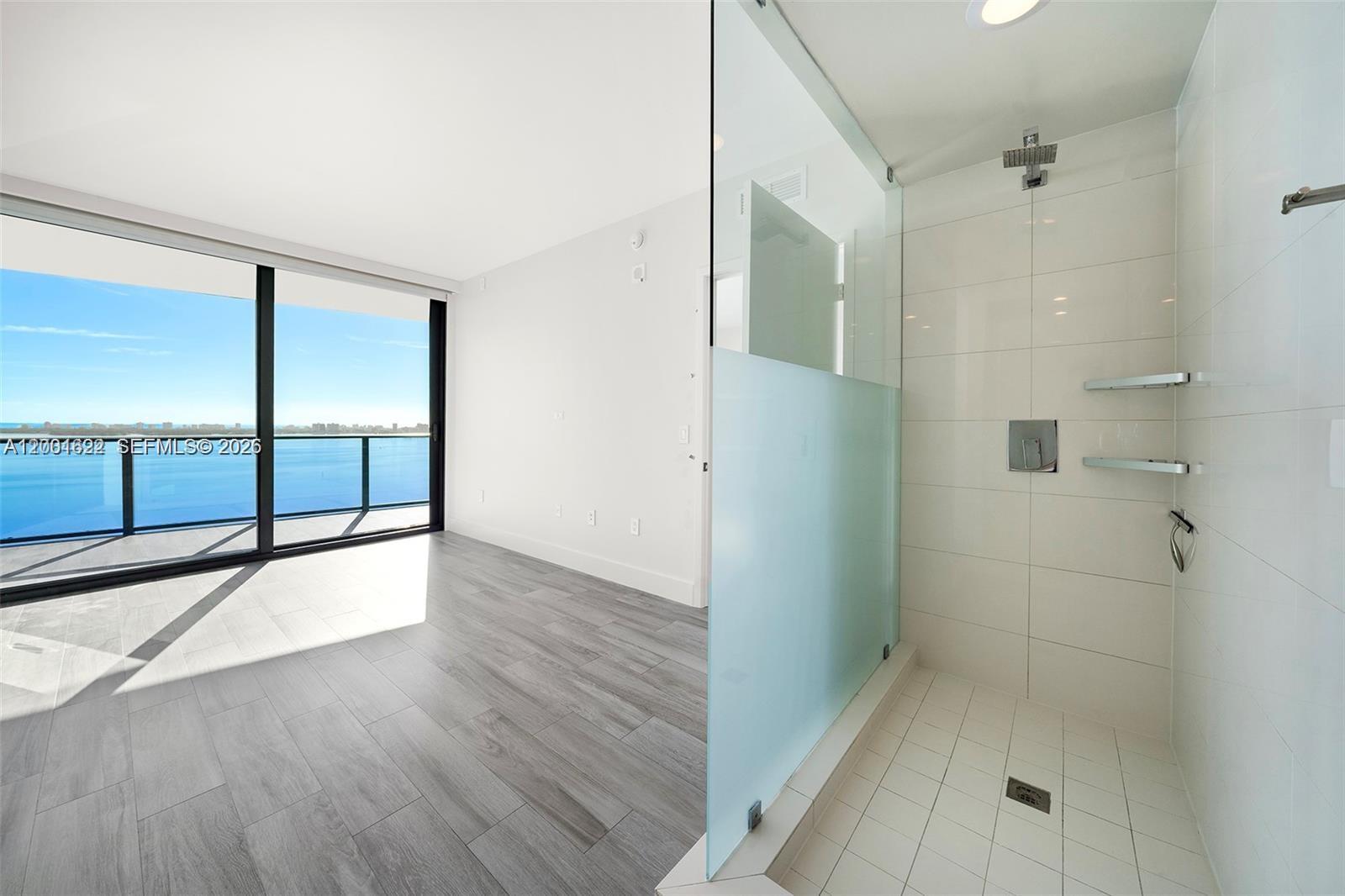 460 NE 28th St #2707, Miami FL 33137