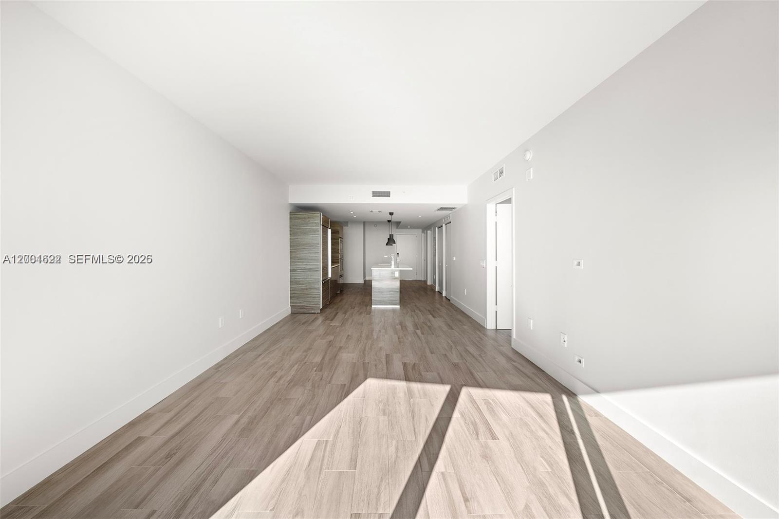460 NE 28th St #2707, Miami FL 33137