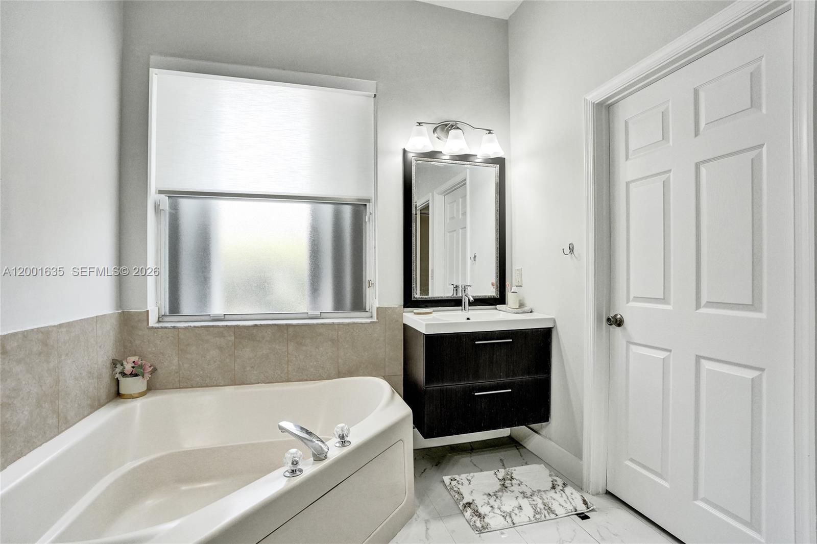 4286 NW 42nd Ter, Coconut Creek FL 33073