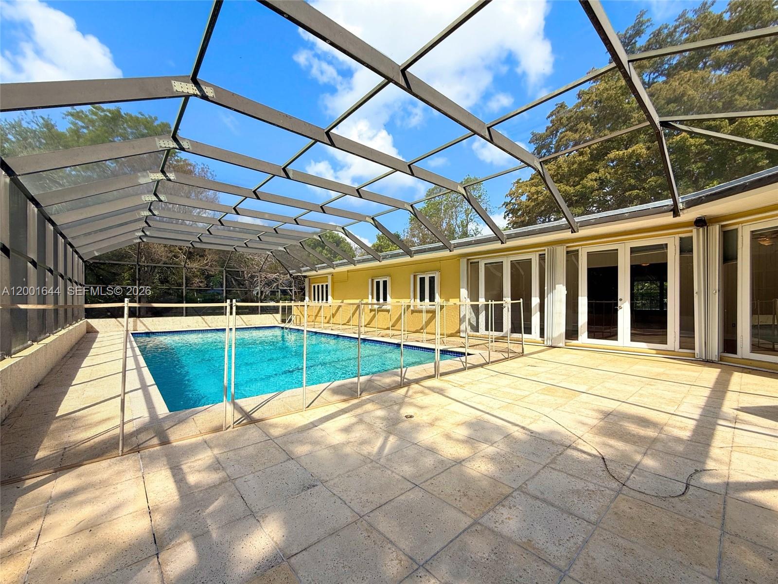 6282 SW 133rd St, Pinecrest FL 33156