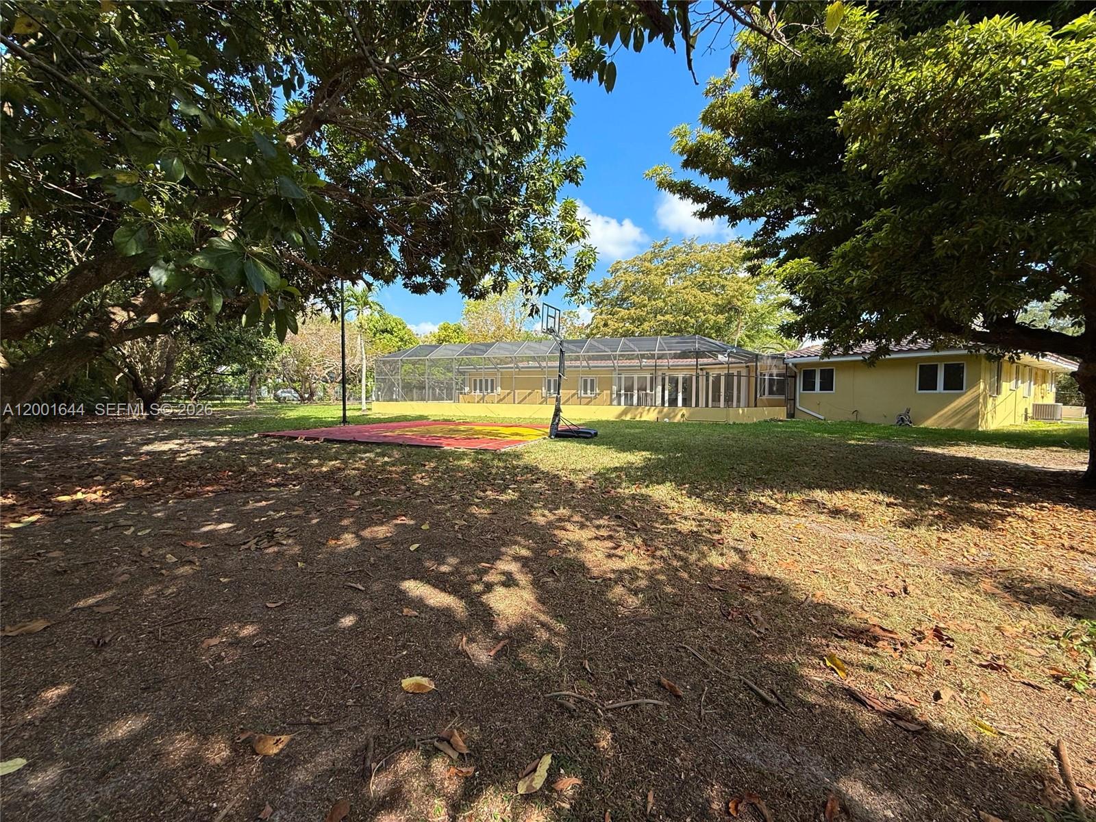 6282 SW 133rd St, Pinecrest FL 33156