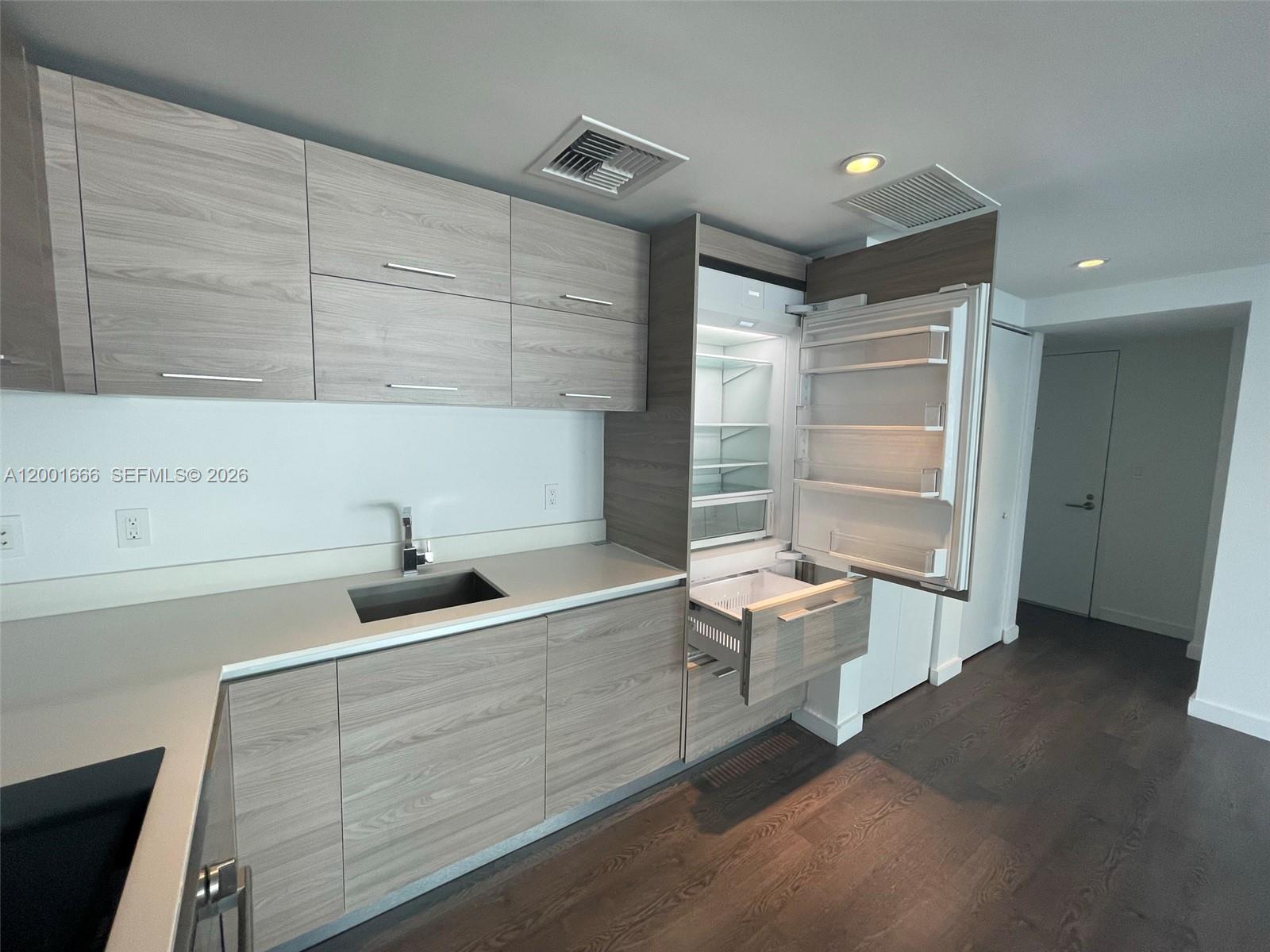 1300 S Miami Ave #1107, Miami FL 33130