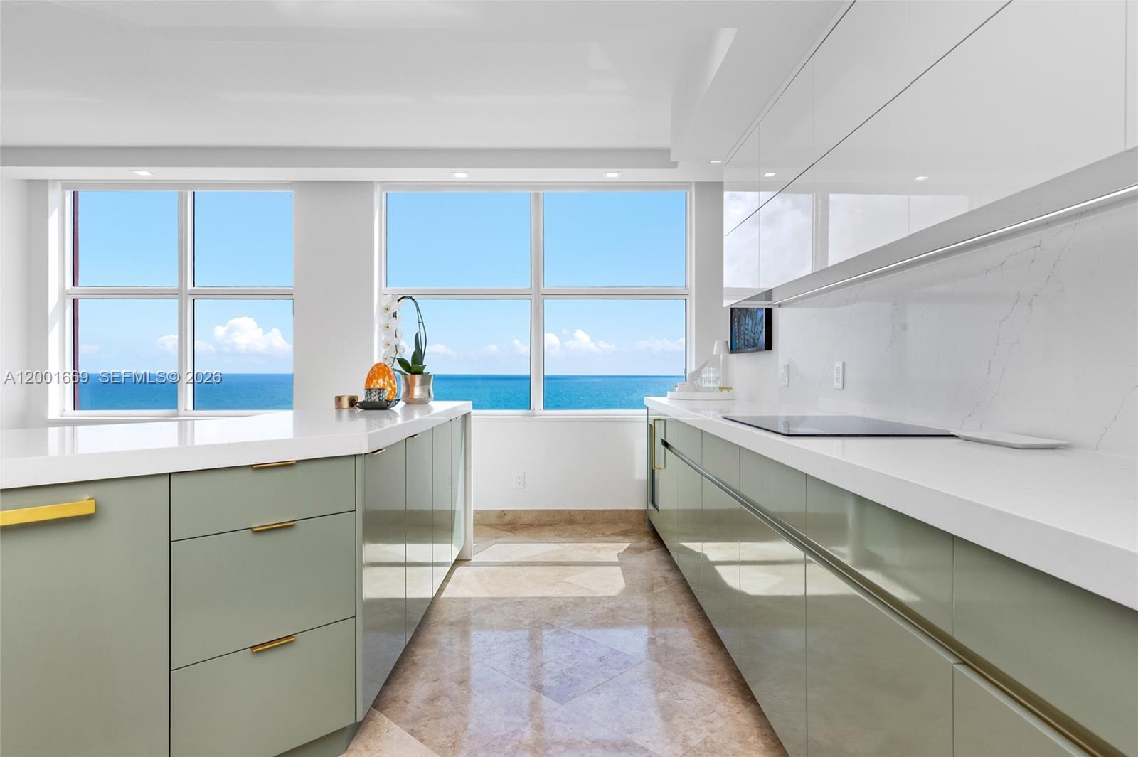 2100 N Ocean Blvd #15B, Fort Lauderdale FL 33305
