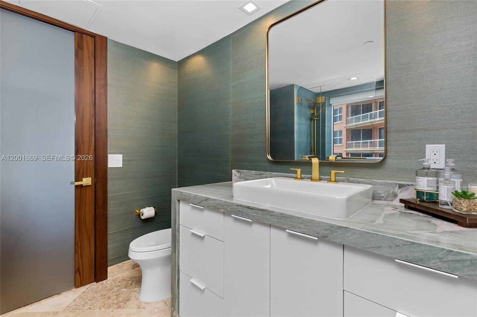 2100 N Ocean Blvd #15B, Fort Lauderdale FL 33305