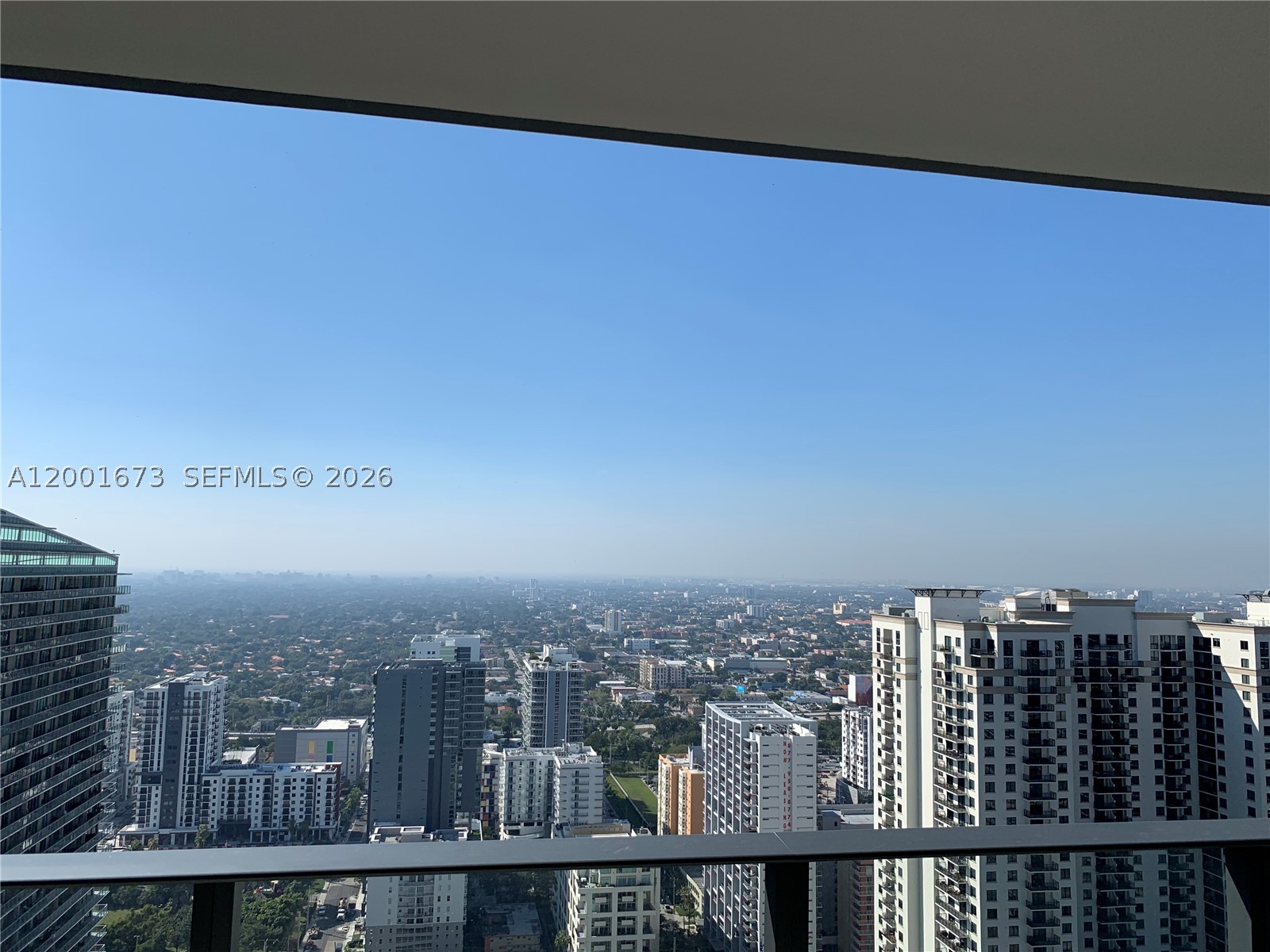 1000 Brickell Plz #3904, Miami FL 33131
