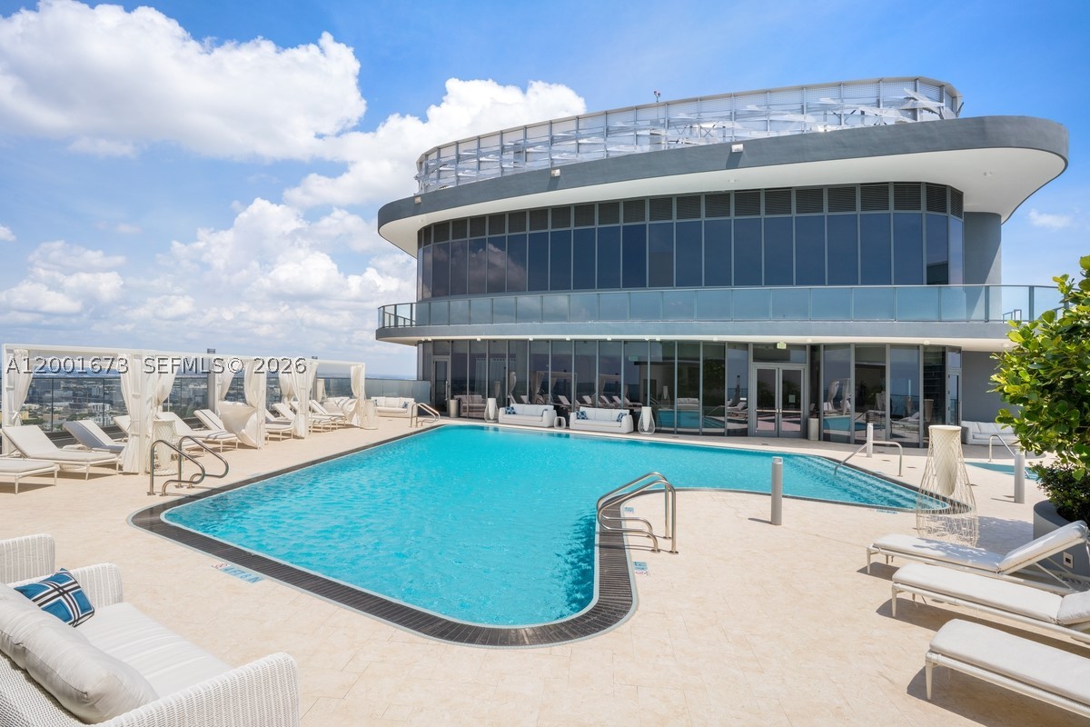 1000 Brickell Plz #3904, Miami FL 33131