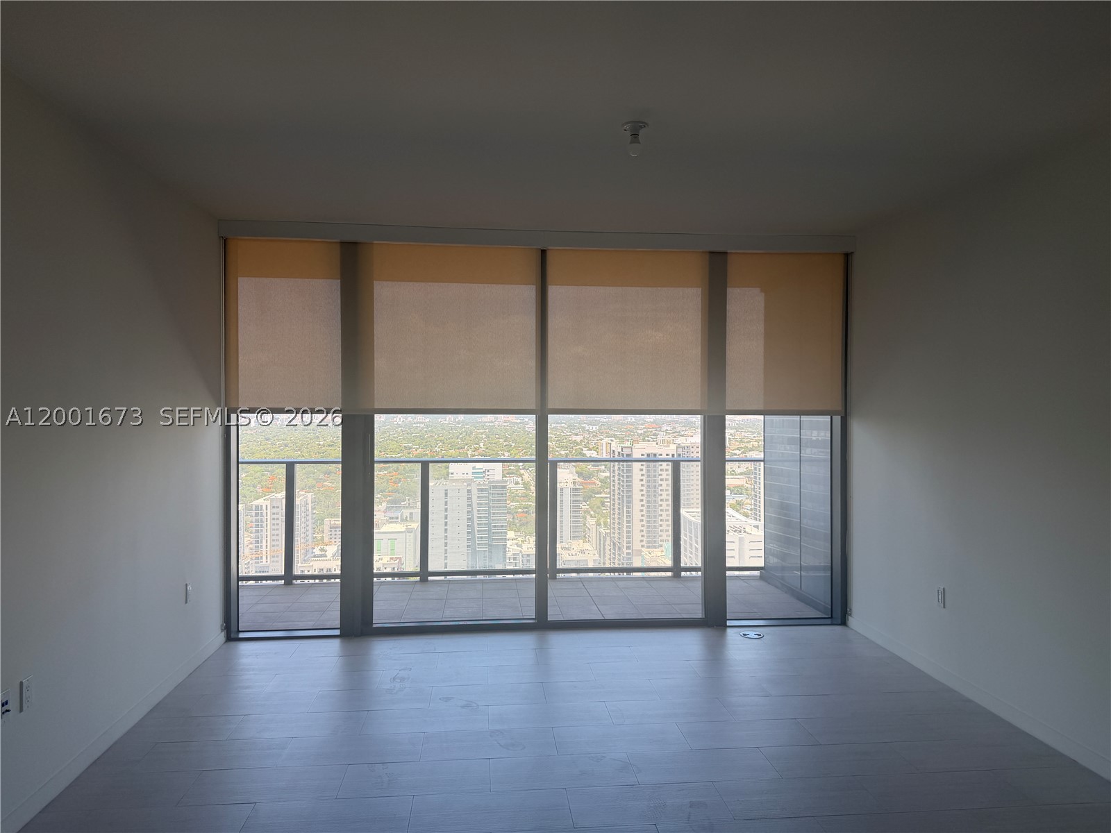 1000 Brickell Plz #3904, Miami FL 33131