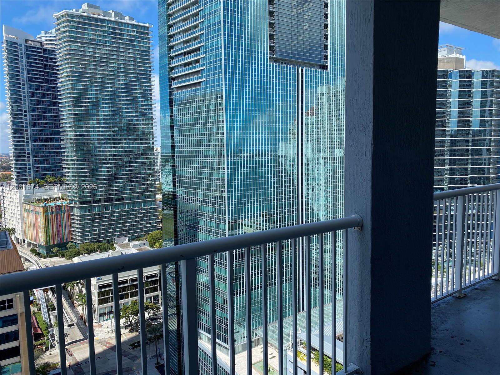 170 SE 14th St #2807, Miami FL 33131