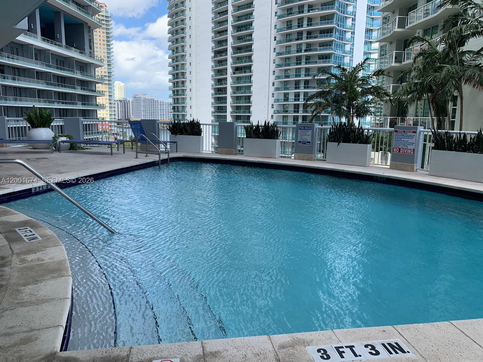 170 SE 14th St #2807, Miami FL 33131