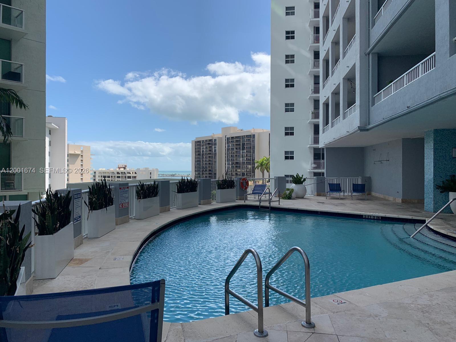 170 SE 14th St #2807, Miami FL 33131