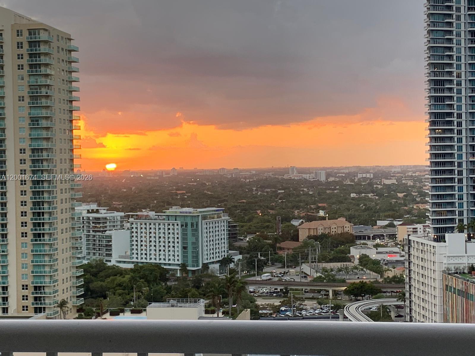 170 SE 14th St #2807, Miami FL 33131